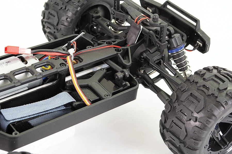 FTX Tracer 1/16 4WD Radio Control RC Car Monster Truck RTR – Blue - Image 3
