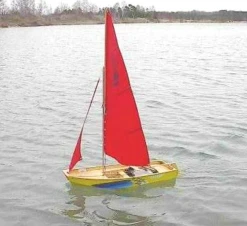 Mirror Dinghy Radio Controlled Kit